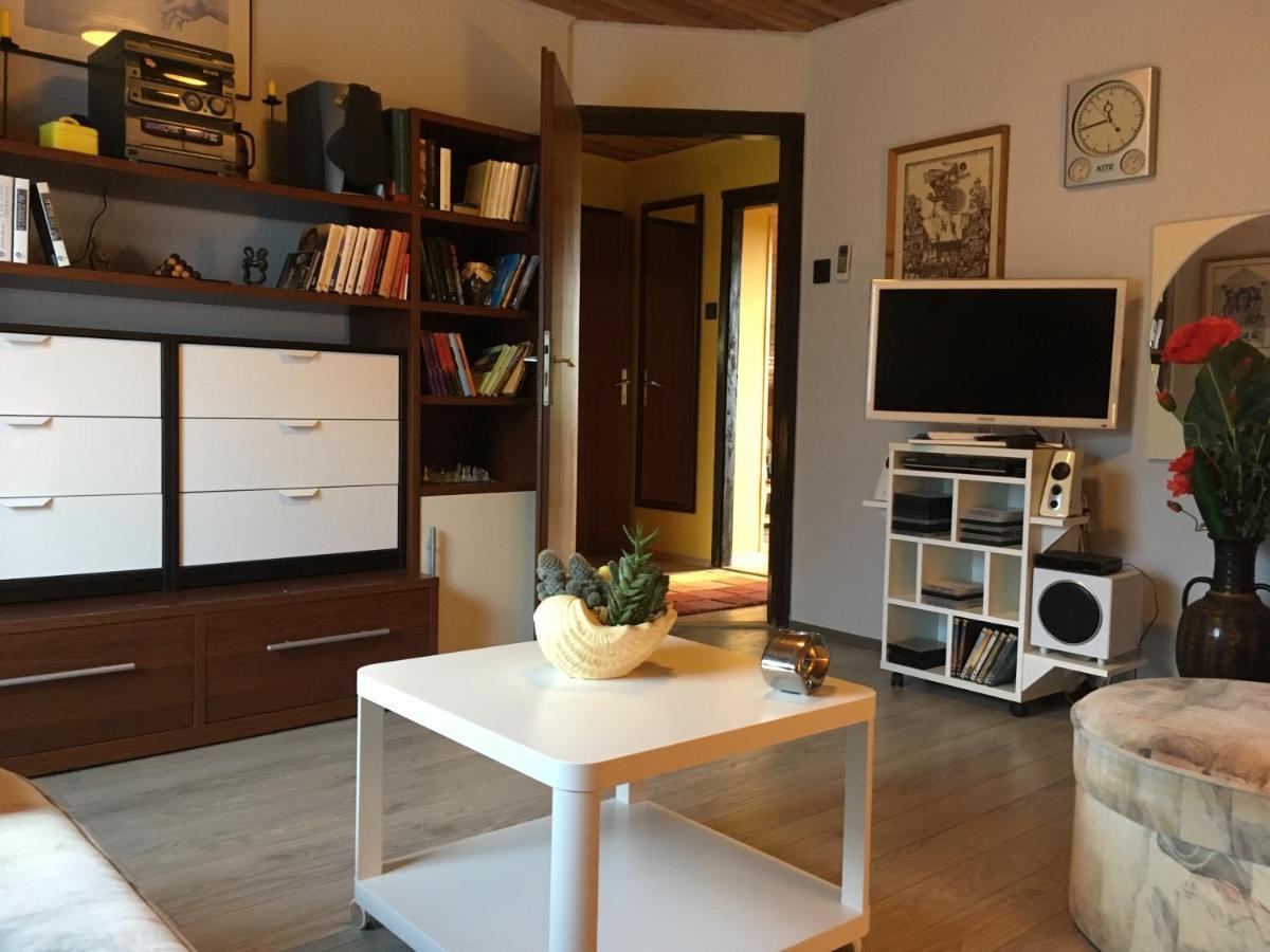 Aktiv Pihenes Apartman 레브풀롭 외부 사진
